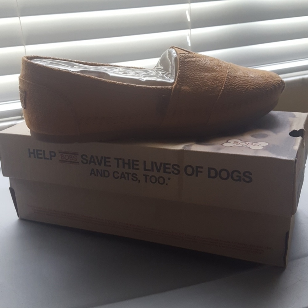 Brown moccasin style Bobs